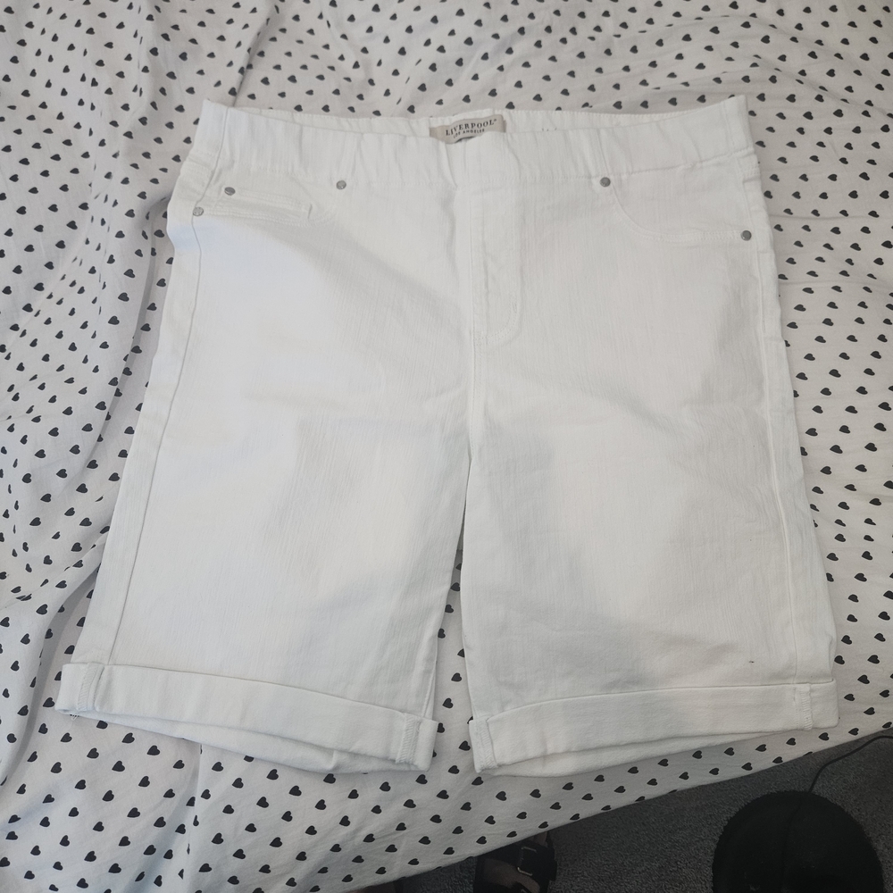 Liverpool White Women's Bermuda Shorts